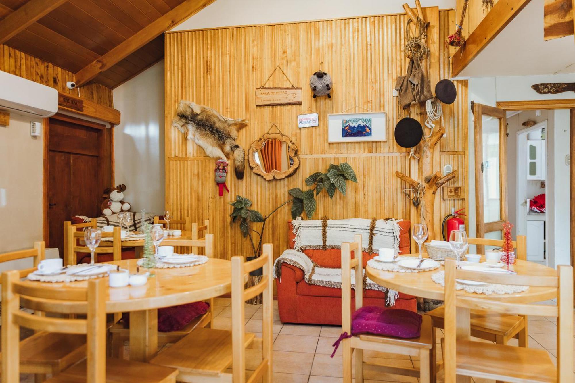 Hostal Viento Sur Coyhaique Extérieur photo